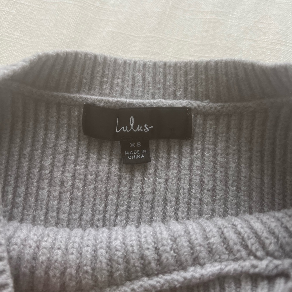Lulu's Light Gray Ribbed Crew Neck Sweater - Picture 3 of 3